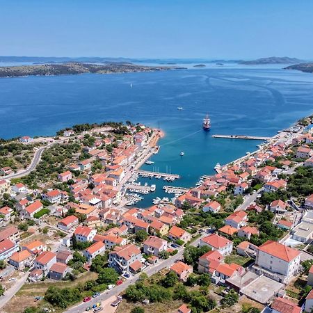 Apartments With A Parking Space Sali, Dugi Otok - 8181 Exteriör bild
